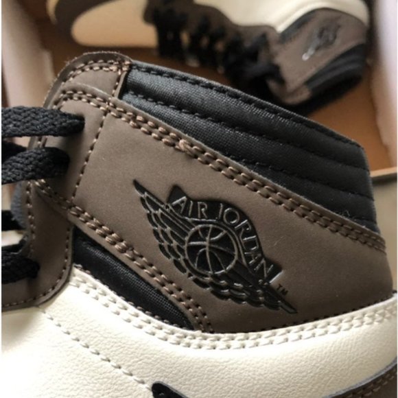 Nike Air Jordan 1 High OG TS SP